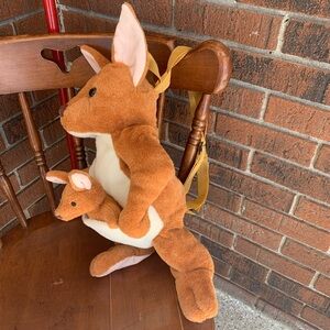 Children’s travel backpack. Adventure Planet 20 inch has storage space.